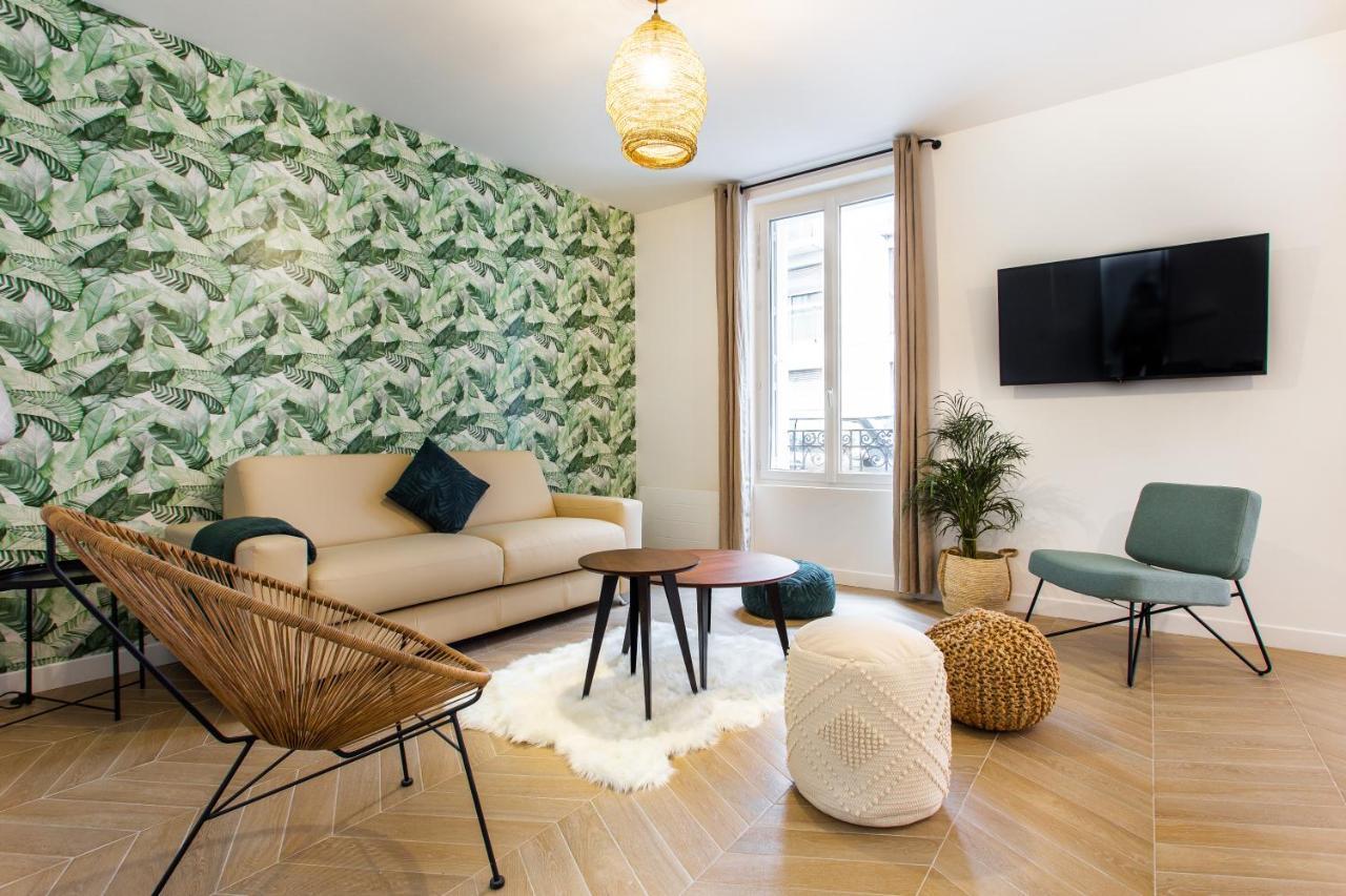 Luxury Home In Parigi Esterno foto